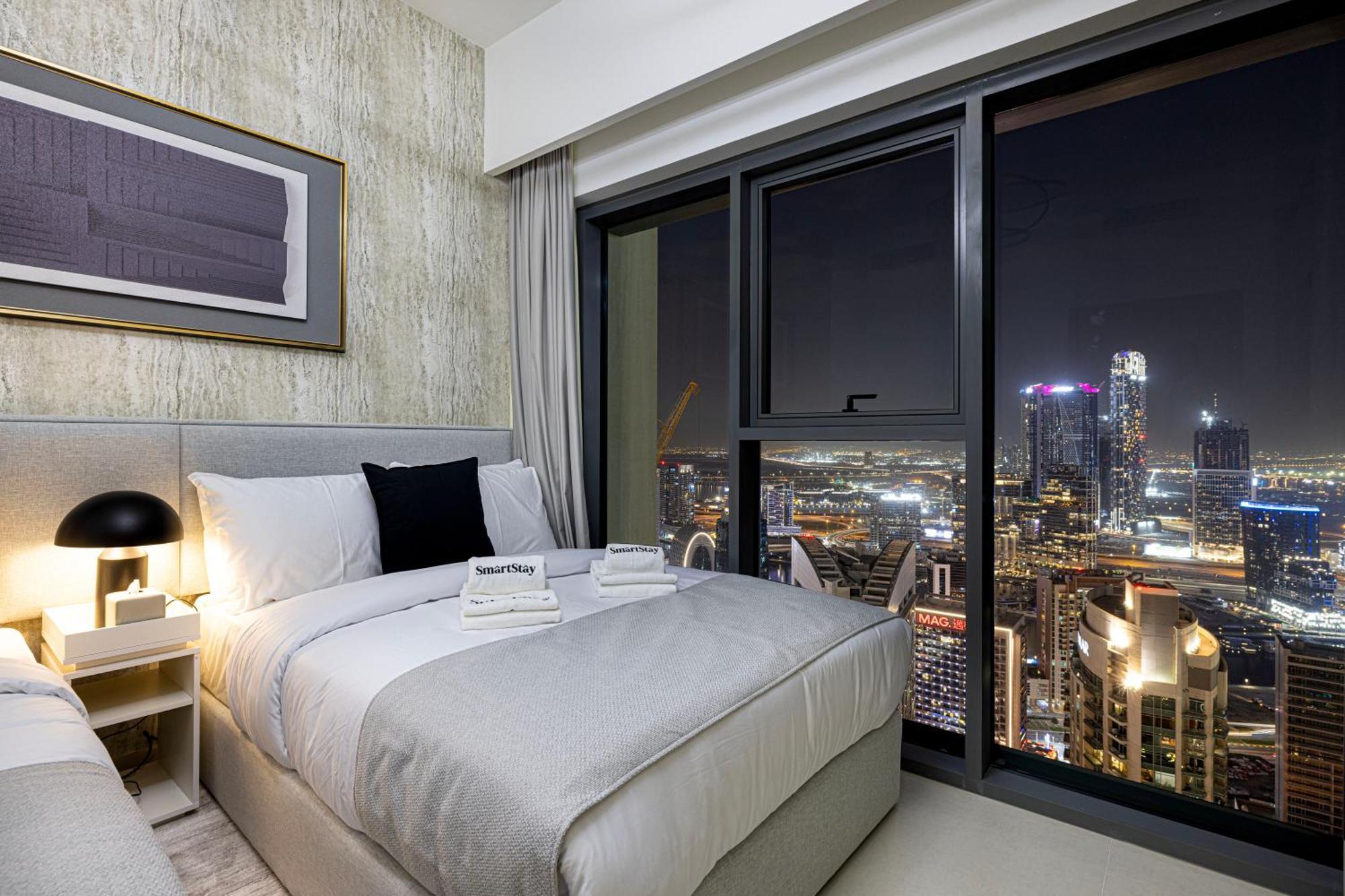 Smartstay At Burj Royale - Full Burj Khalifa View - Brand New Luxury Apartments Дубай Екстер'єр фото