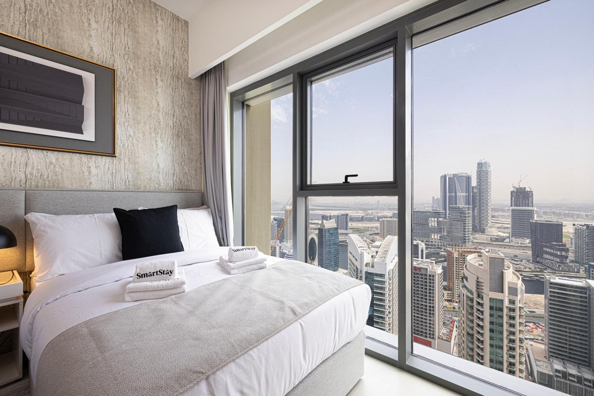 Smartstay At Burj Royale - Full Burj Khalifa View - Brand New Luxury Apartments Дубай Екстер'єр фото