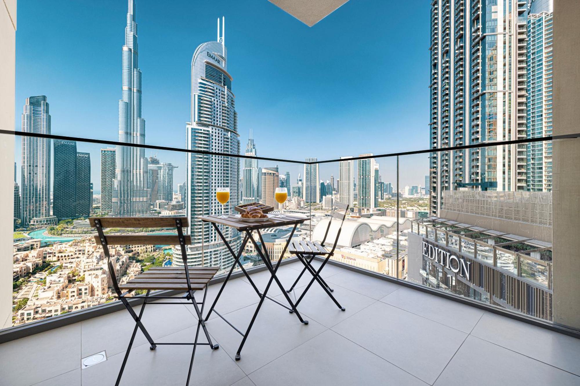 Smartstay At Burj Royale - Full Burj Khalifa View - Brand New Luxury Apartments Дубай Екстер'єр фото