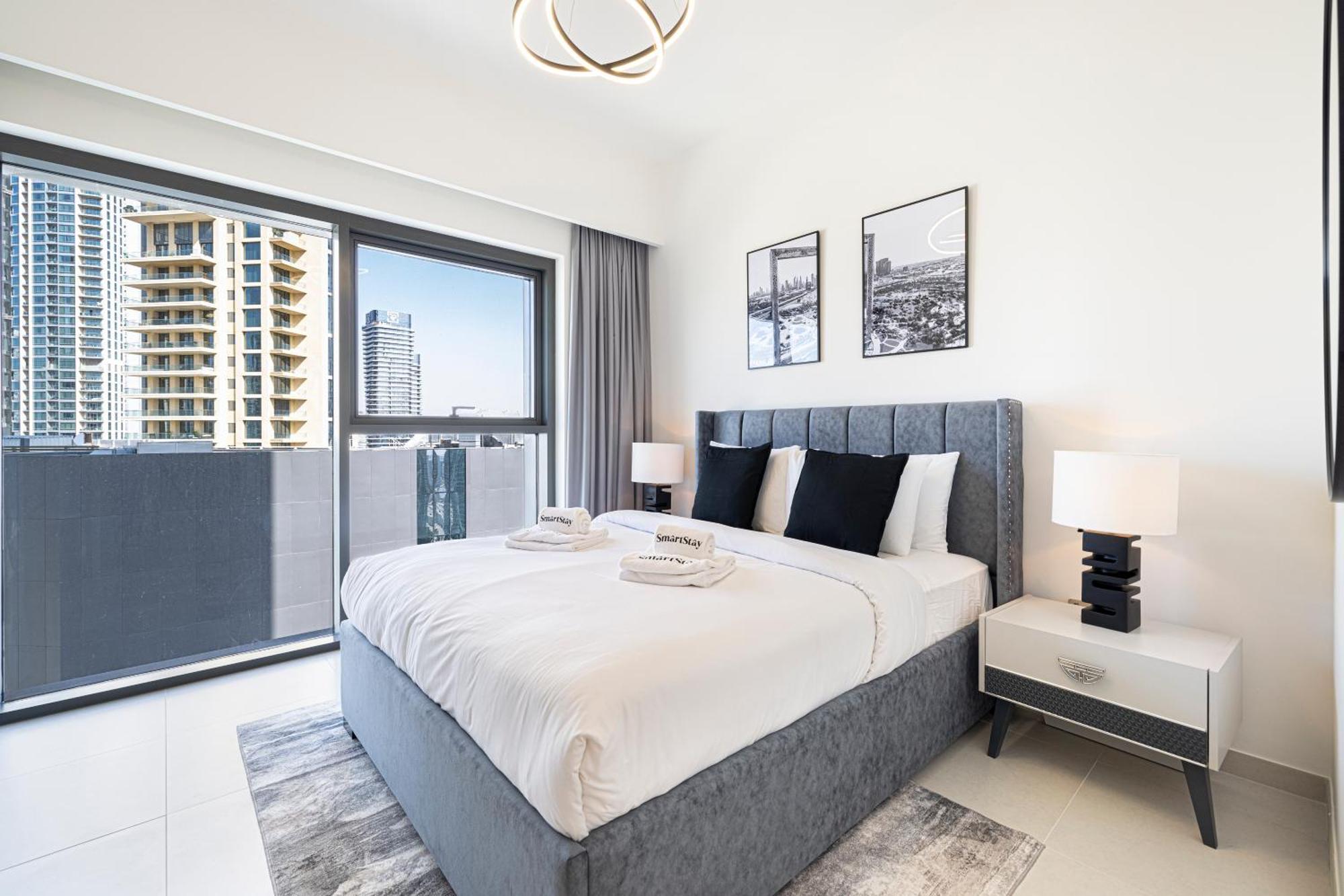 Smartstay At Burj Royale - Full Burj Khalifa View - Brand New Luxury Apartments Дубай Екстер'єр фото