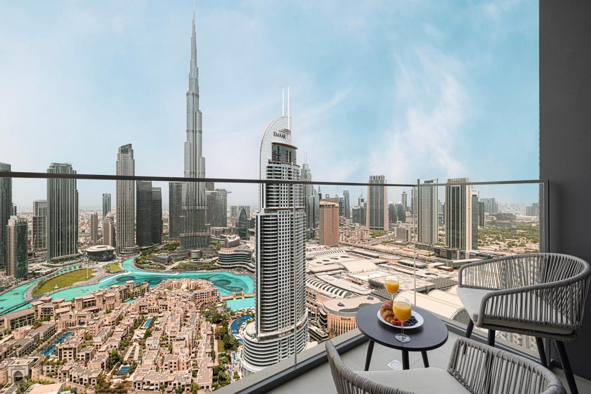 Smartstay At Burj Royale - Full Burj Khalifa View - Brand New Luxury Apartments Дубай Екстер'єр фото